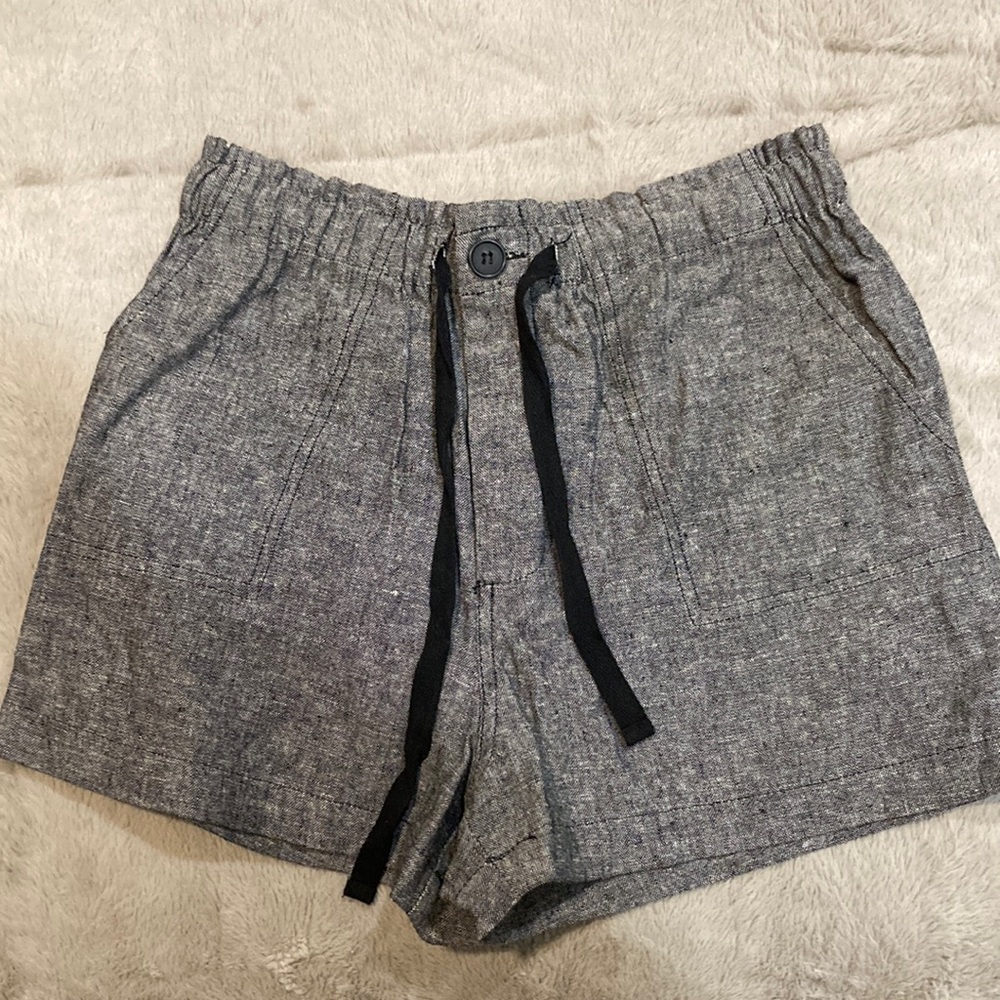 Forever 21 (medium) Black/Gray Heather Shorts